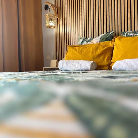 Charmant Studio A La Residence De La Baie De Tartane La Trinité Kültér fotó
