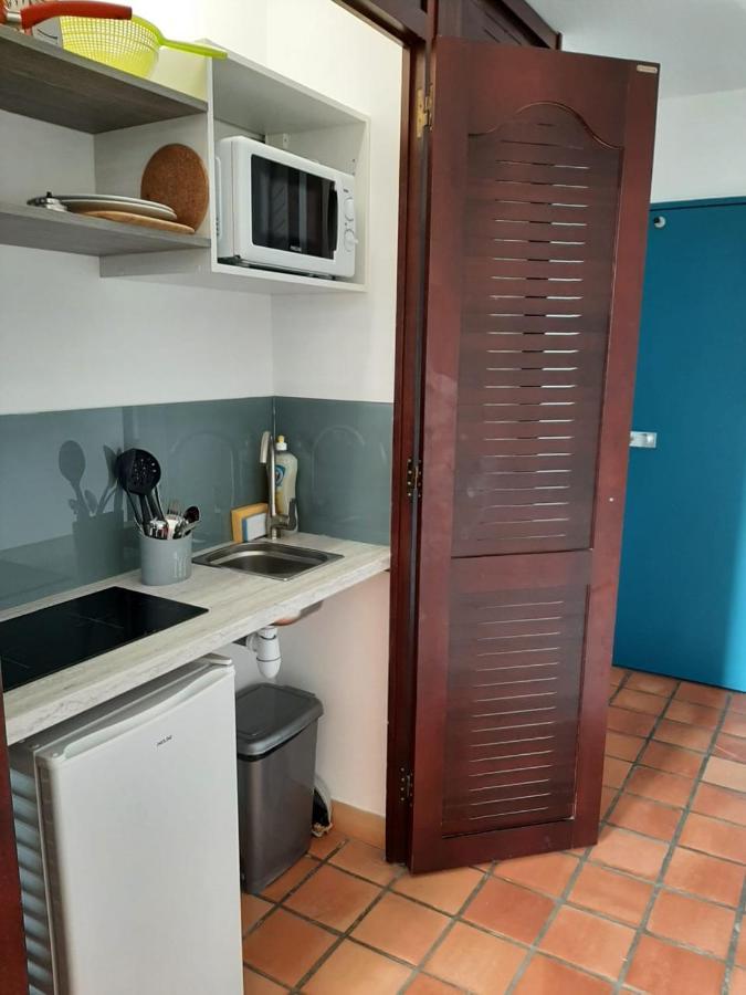 Charmant Studio A La Residence De La Baie De Tartane La Trinité Kültér fotó
