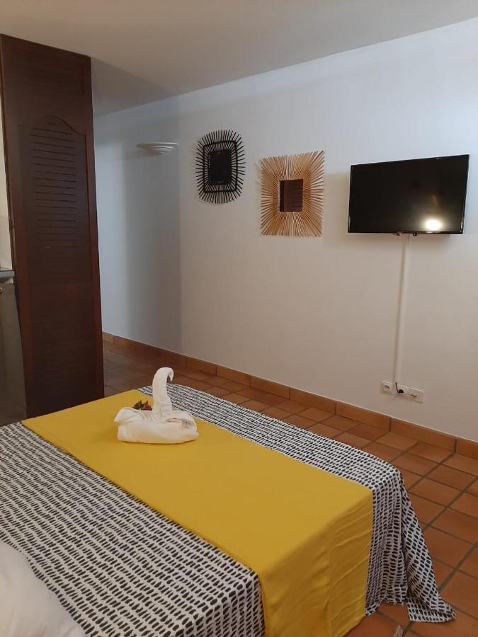 Charmant Studio A La Residence De La Baie De Tartane La Trinité Kültér fotó