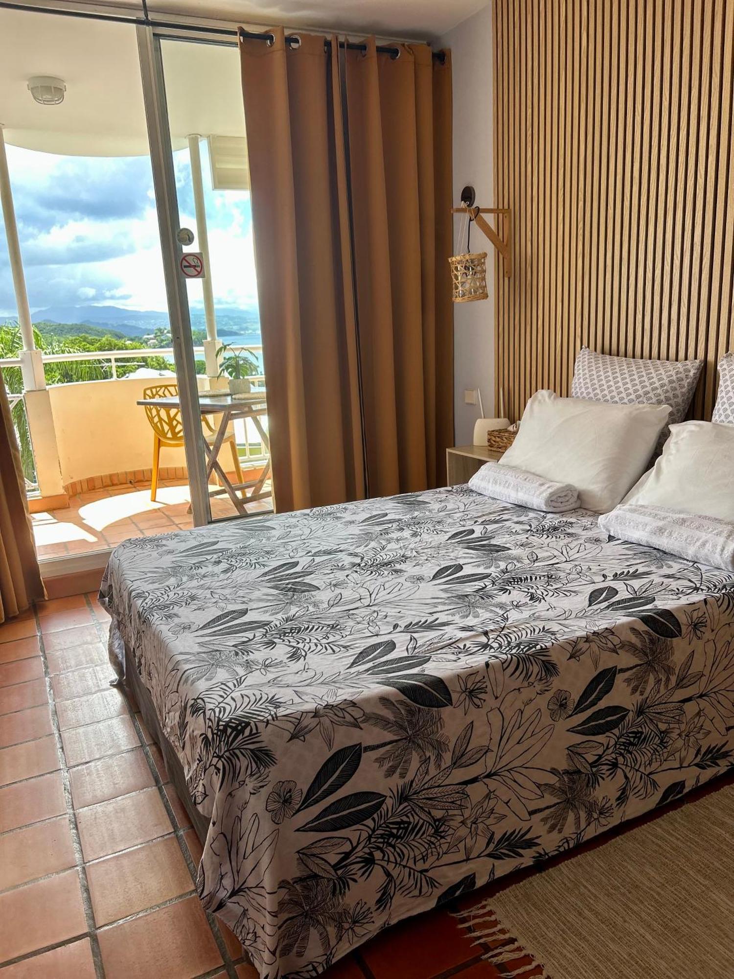 Charmant Studio A La Residence De La Baie De Tartane La Trinité Kültér fotó
